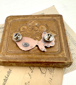 Mixed Metal Offering Hand Pin