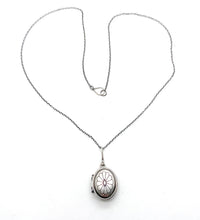 Load image into Gallery viewer, Sterling silver Locket with a Pocket