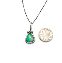Load image into Gallery viewer, Sterling Silver and Quartz &quot;Mood&quot; Color Change Stone