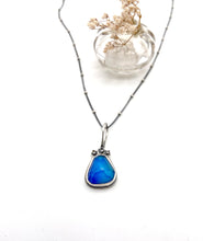 Load image into Gallery viewer, Sterling Silver and Quartz &quot;Mood&quot; Color Change Stone