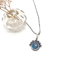 Load image into Gallery viewer, Sterling Silver and Rutilated Quartz &quot;Mood&quot; Color Change Stone
