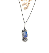 Load image into Gallery viewer, Sterling Silver and Moonstone &quot;Mood&quot; Color Change Stone