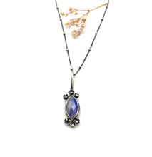 Load image into Gallery viewer, Sterling Silver and Moonstone &quot;Mood&quot; Color Change Stone